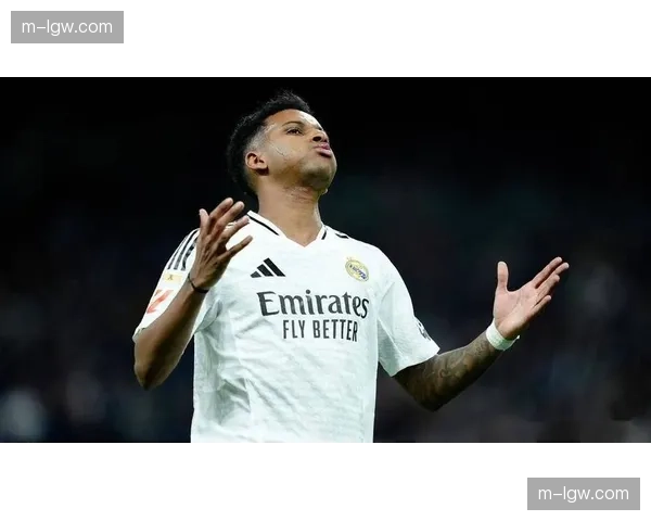 皇马中场创造力遭遇瓶颈 破密集防守能力待加强 皇马中场创造力遭遇瓶颈 破密集防守能力待加强