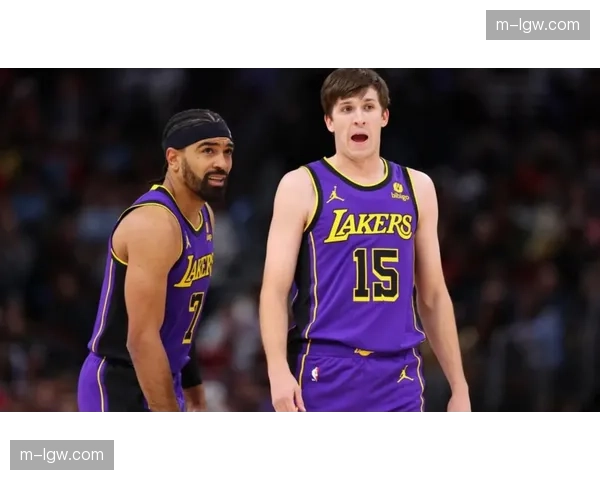 湖人换得神射肯纳德补强三分,老鹰获文森特及次轮签 湖人换得神射肯纳德补强三分,老鹰获文森特及次轮签